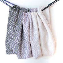 Load image into Gallery viewer, Crocus